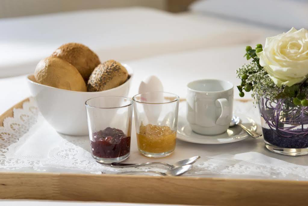 Hotel Am Wald Monheim am Rhein Zewnętrze zdjęcie